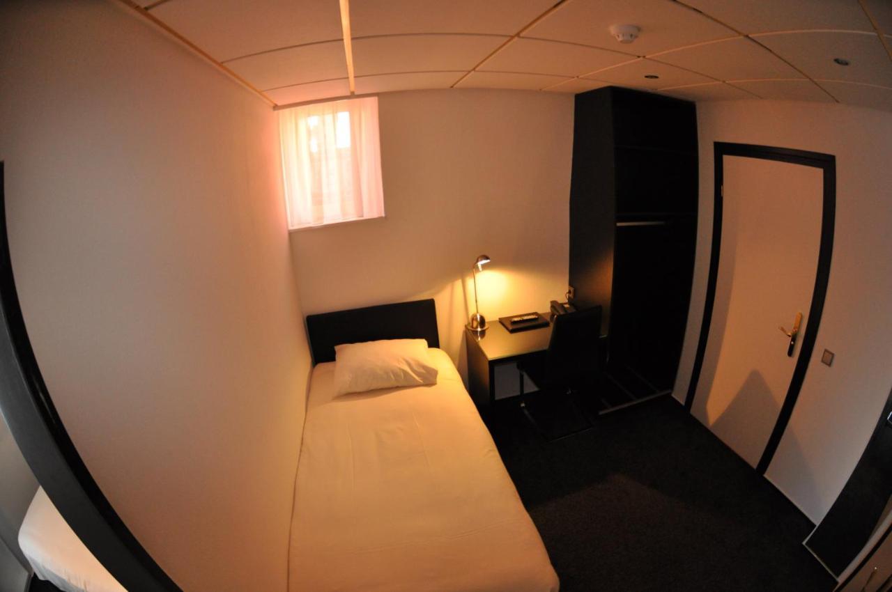 Budget Hotel Le Beau Rivage Middelburg Exterior photo
